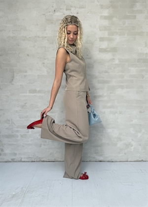 Annabella structure waistcoat Dark Taupe Neo Noir 
